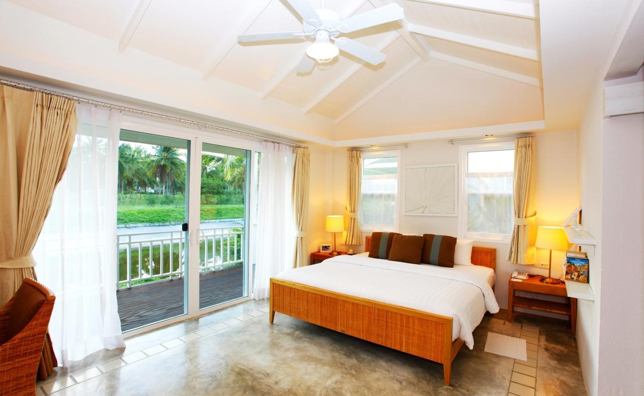 Nishaville Resort Прачуапкхирикхан Экстерьер фото